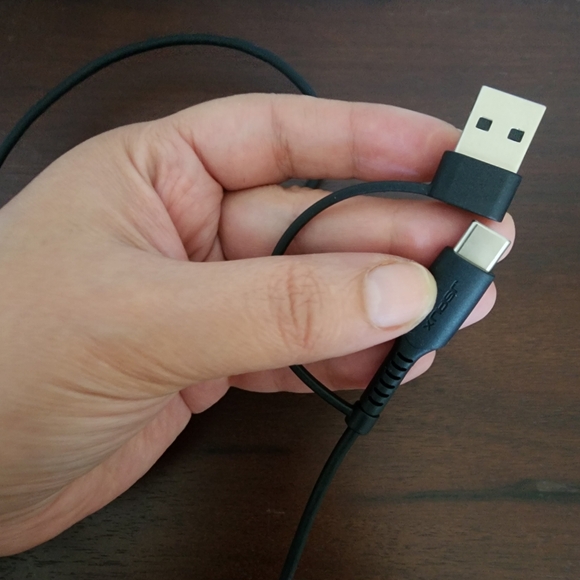 Magnetic Wireless Charger - Picture 4 of 4